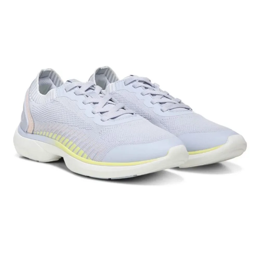 Vionic Embolden Women's Knit Slip-on Sneaker sz 9